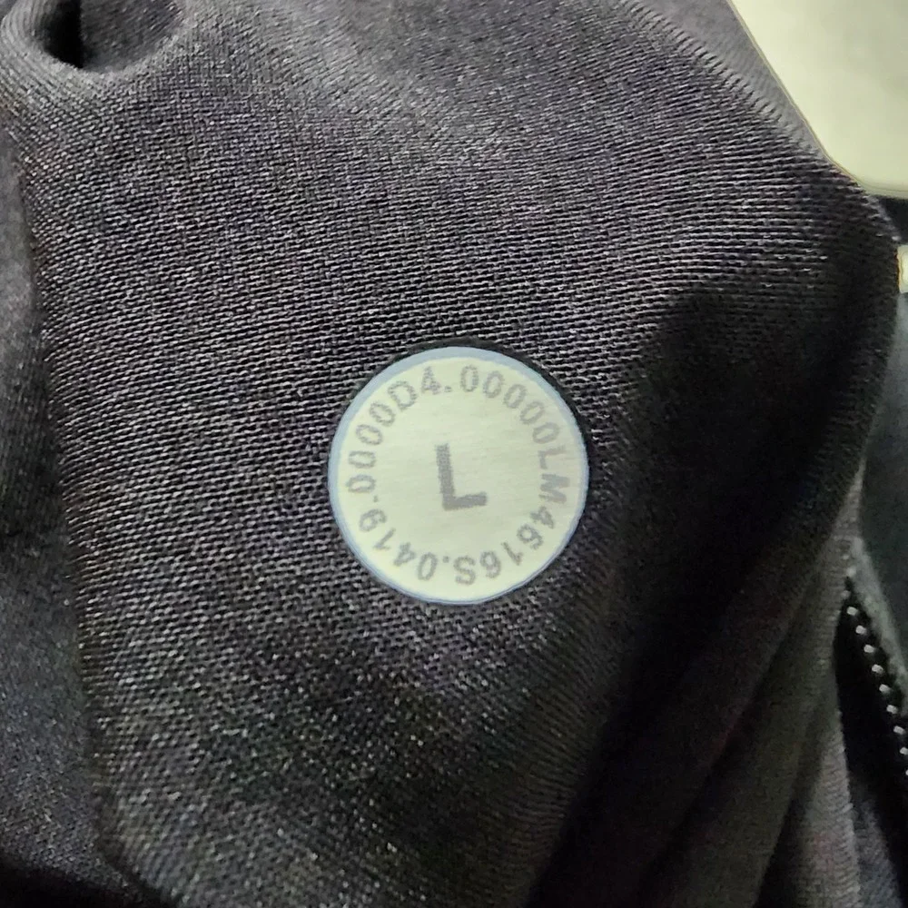 Lululemon Men's Sojourn Jacket  Size L  Black  Full Zip sporty casual